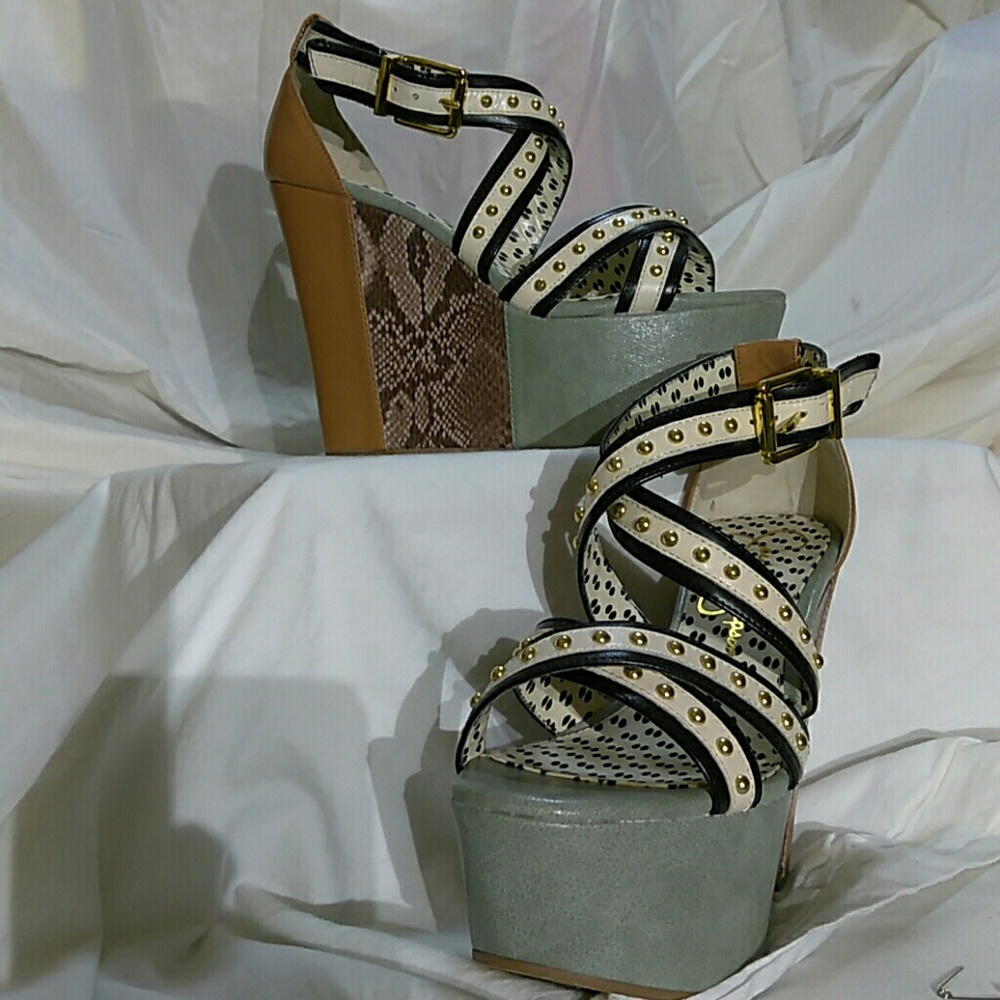 Jessica Simpson platform wedge